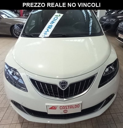 Lancia Ypsilon 1.0 FireFly 5 porte S&S Hybrid Gold Plus usata