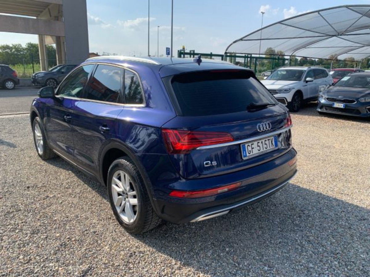Audi Q5 40 TDI 204 CV quattro S tronic Business (5)