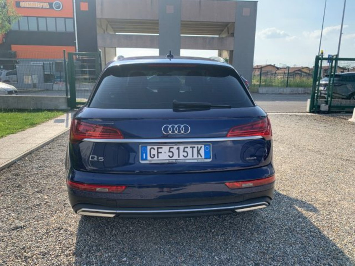 Audi Q5 40 TDI 204 CV quattro S tronic Business (6)