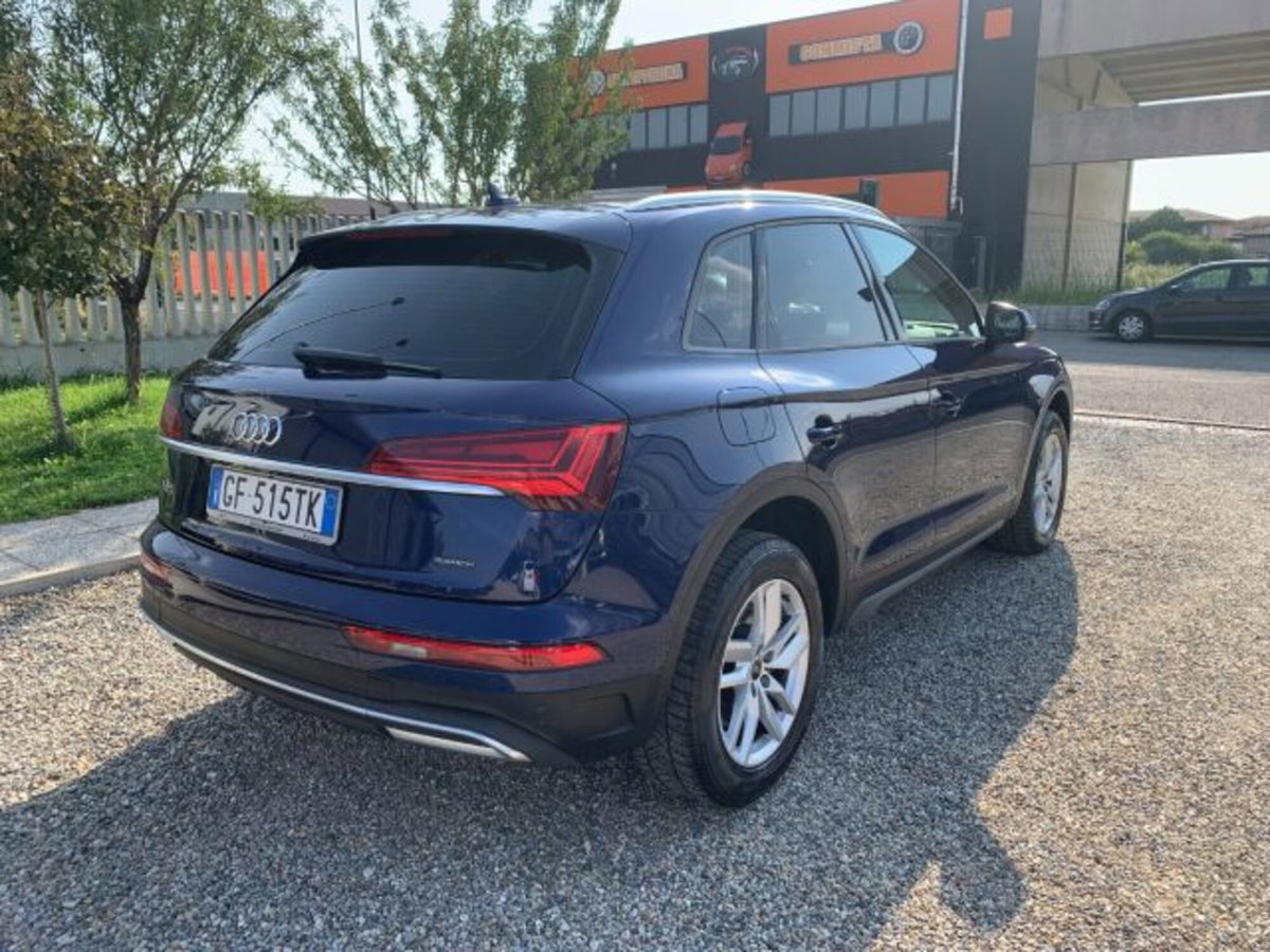 Audi Q5 40 TDI 204 CV quattro S tronic Business (7)