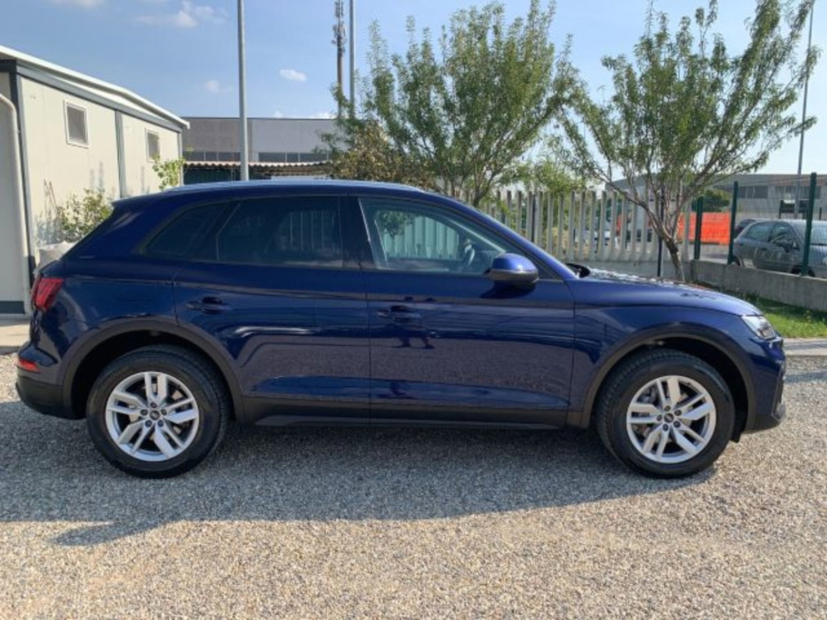 Audi Q5 40 TDI 204 CV quattro S tronic Business (8)