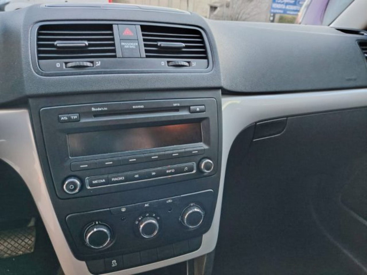 Skoda Yeti 1.2 TSI DSG Adventure (13)