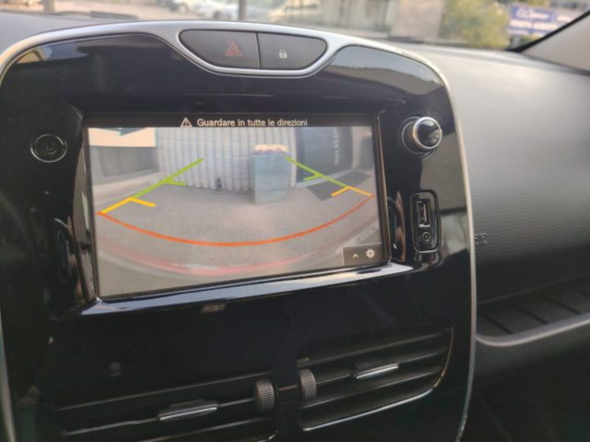 Renault Clio dCi 8V 90CV EDC Start&Stop 5 porte Energy Intens (10)