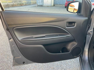 Mitsubishi Space Star 1.2 Invite Radio (10)