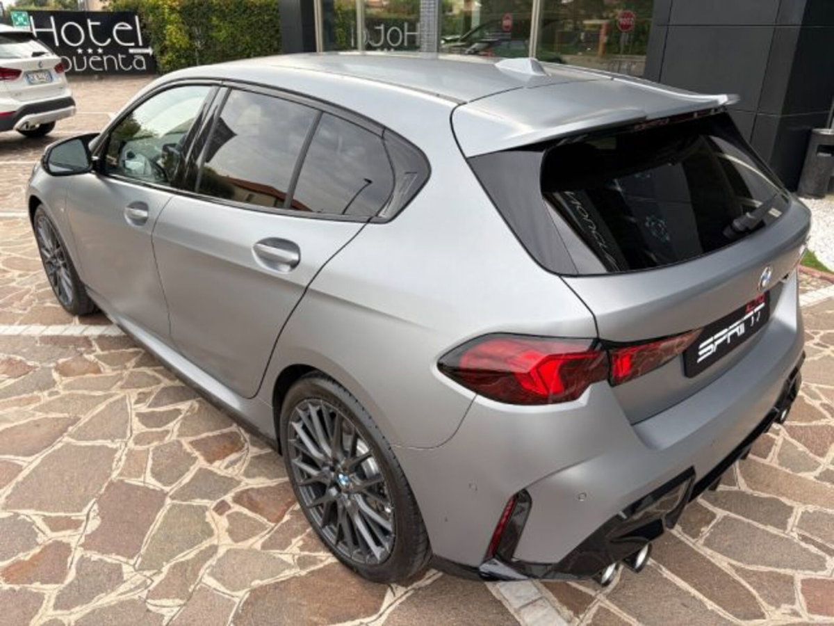 BMW Serie 1 M135 xdrive MSport Pro auto (2)