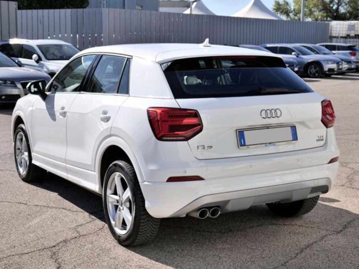 Audi Q2 35 2.0 tdi Business quattro s-tronic (3)
