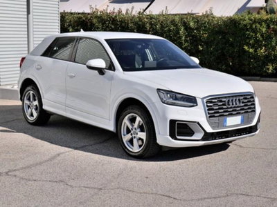 Audi Q2 35 2.0 tdi Business quattro s-tronic (4)