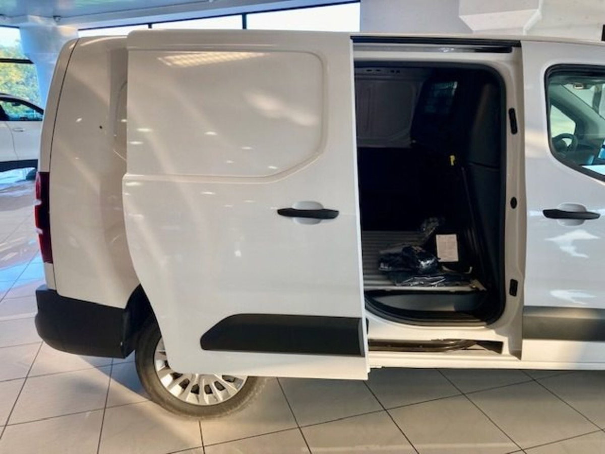 Toyota Proace City City 1.5D 100 CV S&S PL 5p. Ground (10)