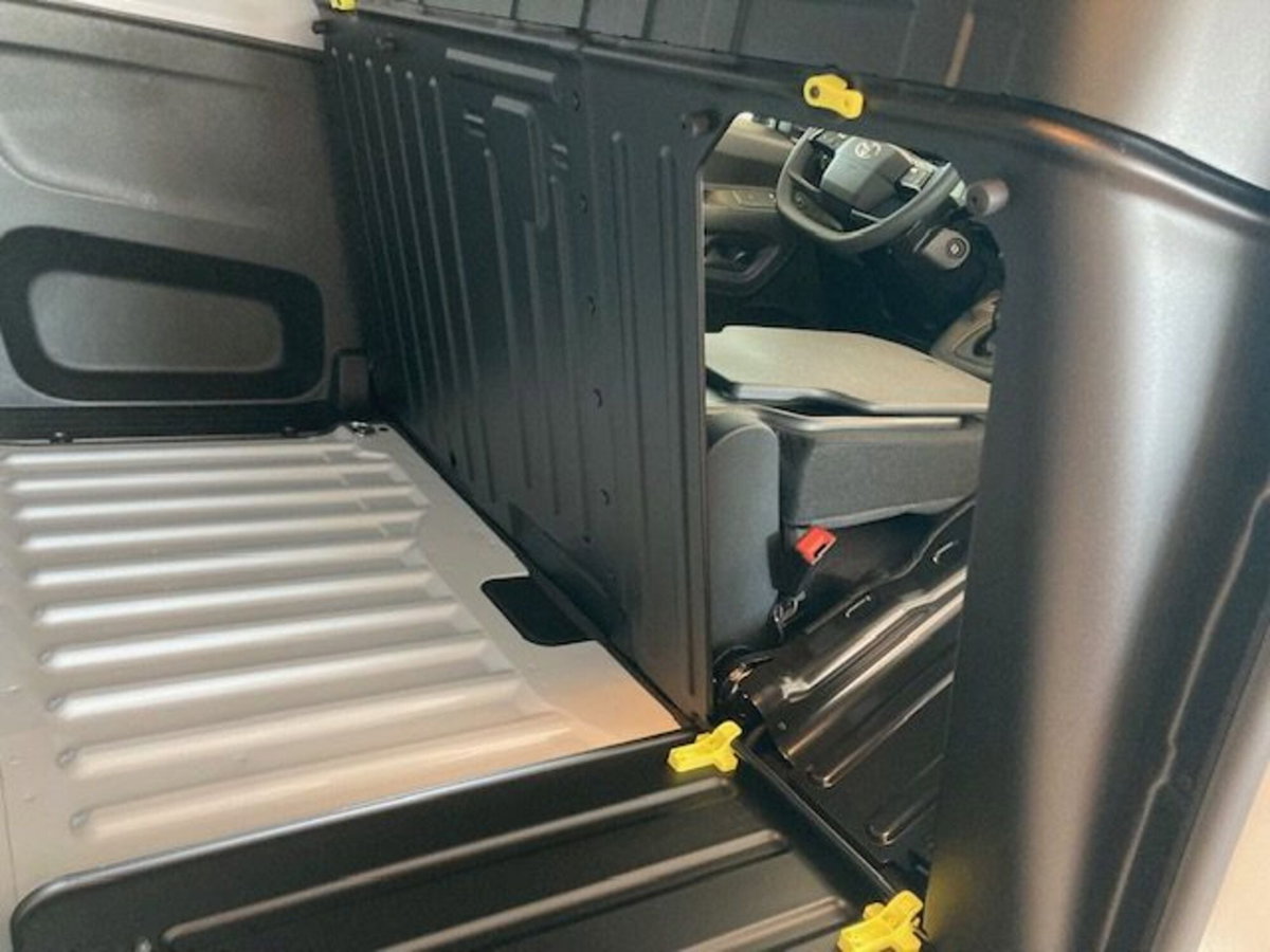 Toyota Proace City City 1.5D 100 CV S&S PL 5p. Ground (13)