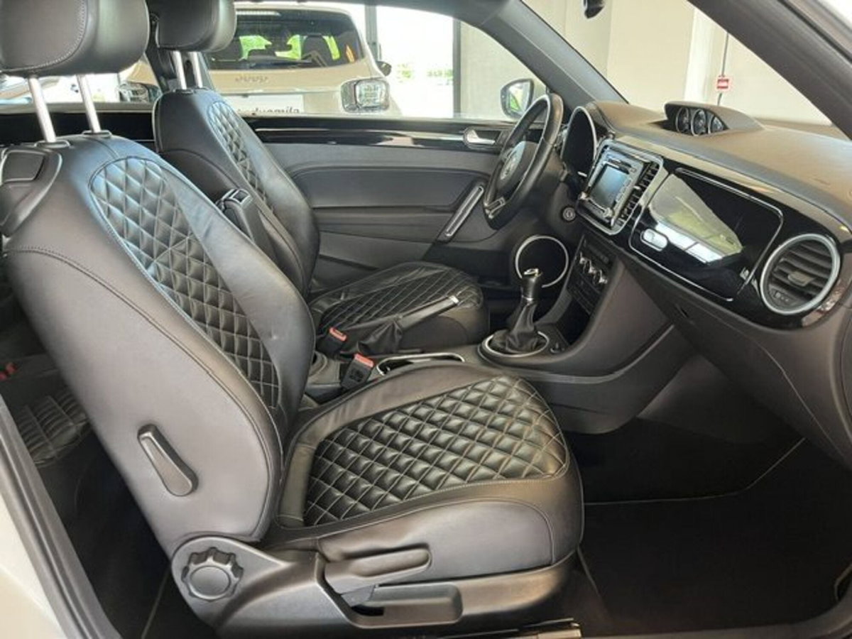 Volkswagen Maggiolino 1.2 TSI Design (10)