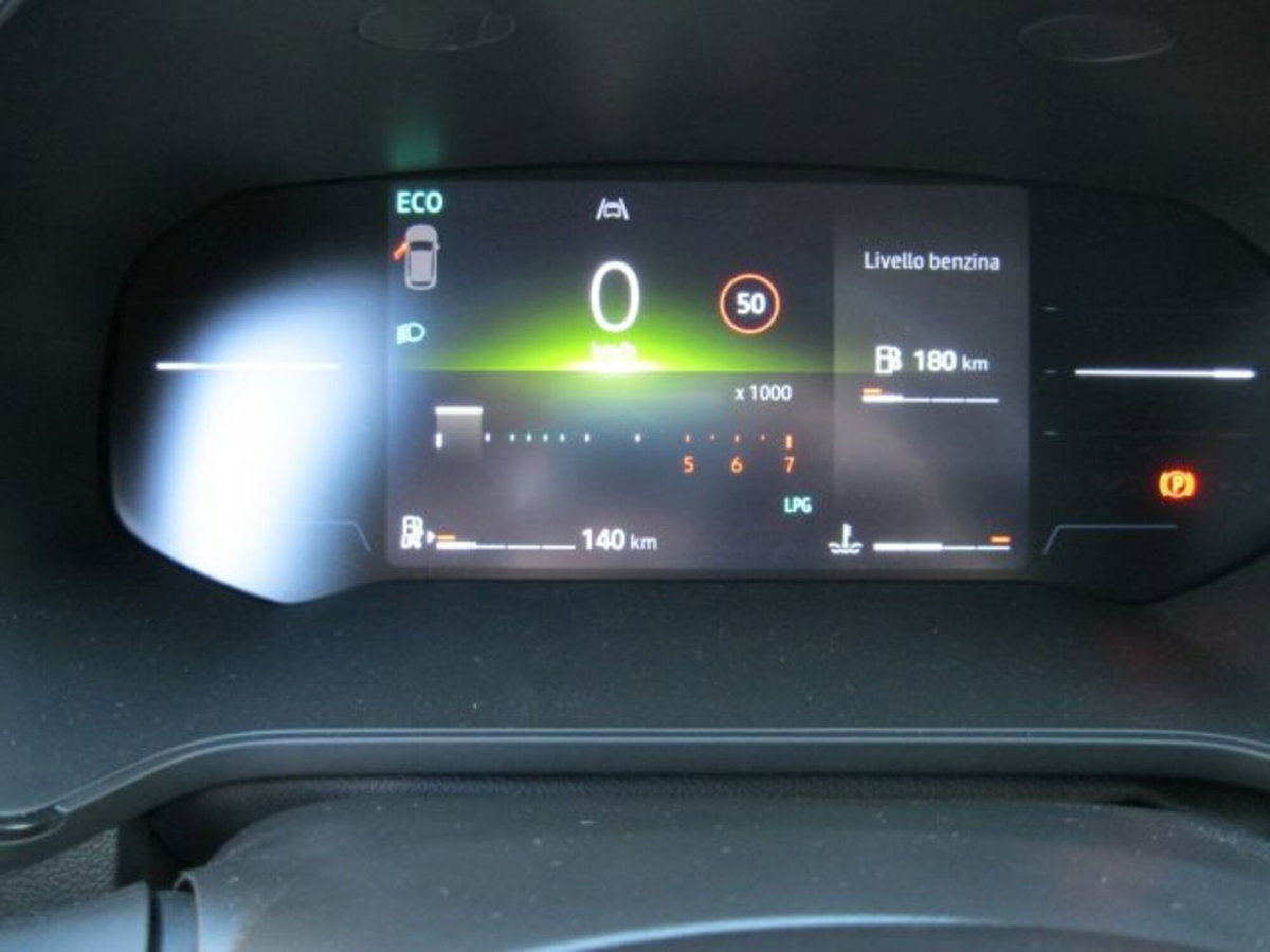 Renault Captur 1.0 eco-g Evolution 100cv (15)