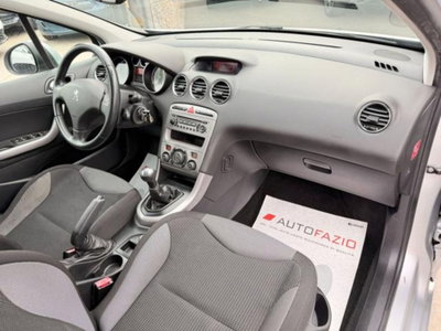 Peugeot 308 1.6 8V e-HDi 112CV Stop&Start robotiz. 5p. Allure (17)