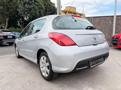 Peugeot 308 1.6 8V e-HDi 112CV Stop&Start robotiz. 5p. Allure (3)