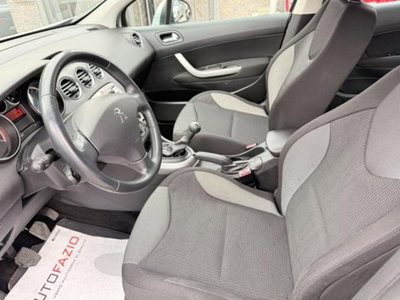 Peugeot 308 1.6 8V e-HDi 112CV Stop&Start robotiz. 5p. Allure (6)