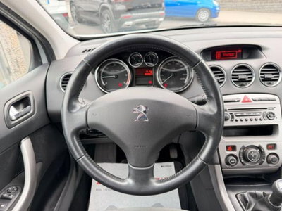 Peugeot 308 1.6 8V e-HDi 112CV Stop&Start robotiz. 5p. Allure (7)