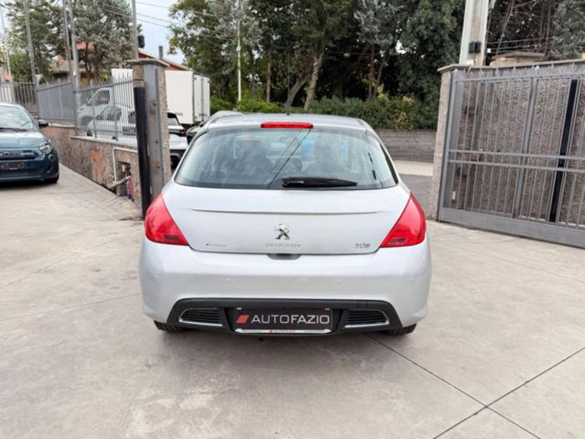 Peugeot 308 1.6 8V e-HDi 112CV Stop&Start robotiz. 5p. Allure (9)