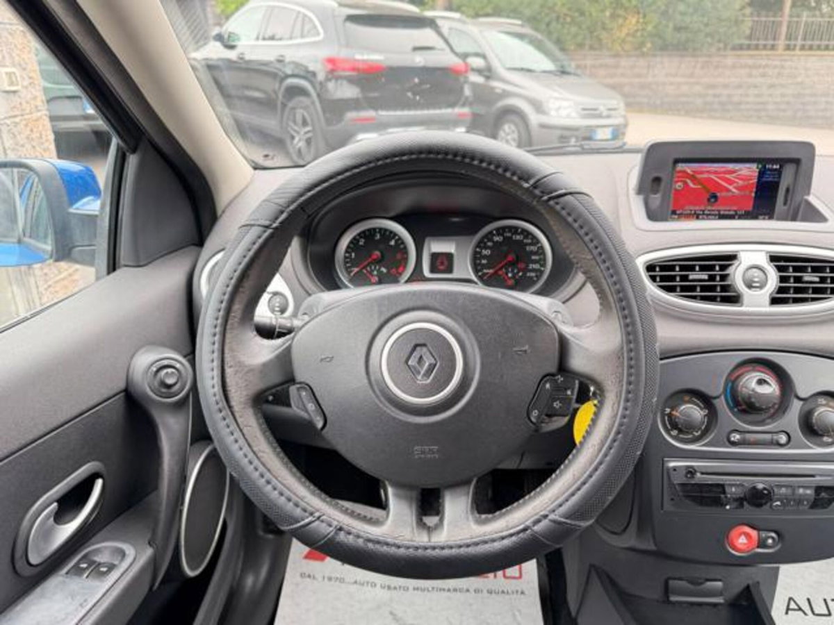 Renault Clio 1.5 dCi 85CV 5 porte Dynamique (13)