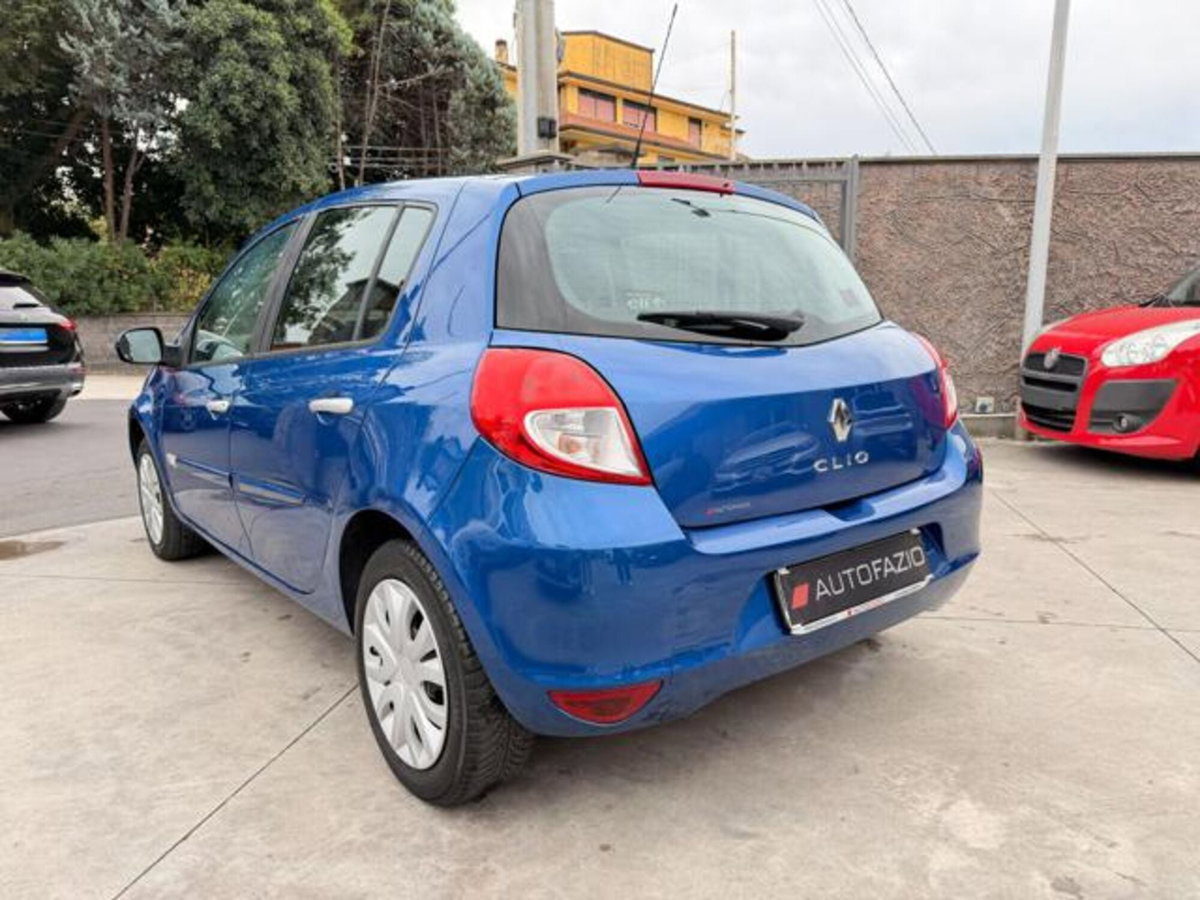 Renault Clio 1.5 dCi 85CV 5 porte Dynamique (3)