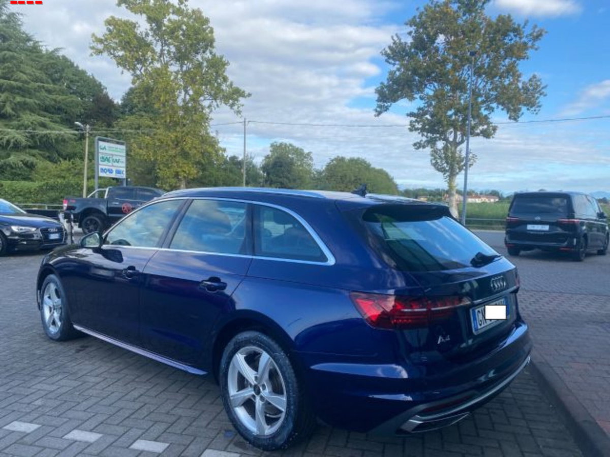Audi A4 Avant 35 TDI/163 CV S tronic Business Advanced (3)