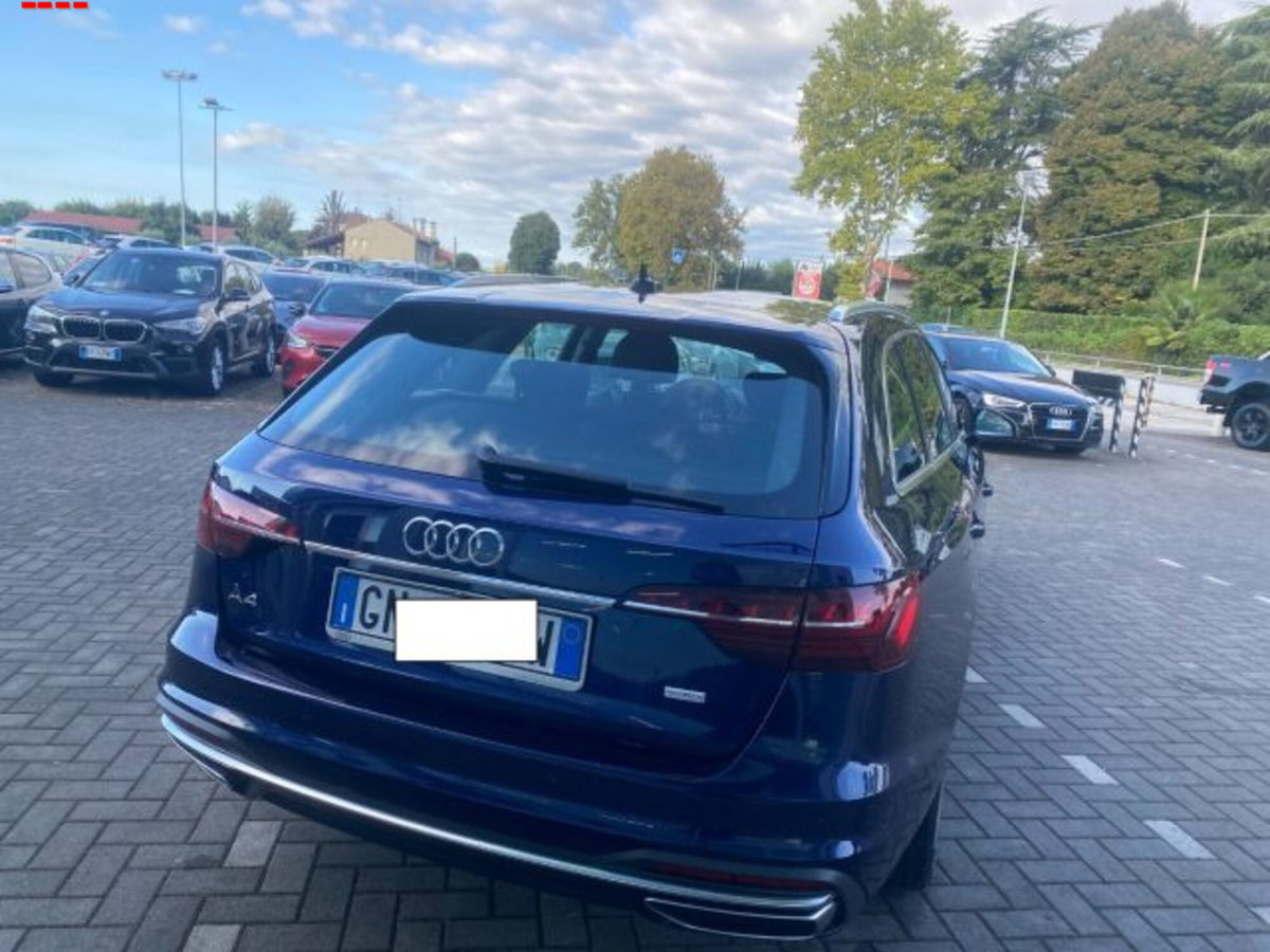 Audi A4 Avant 35 TDI/163 CV S tronic Business Advanced (4)