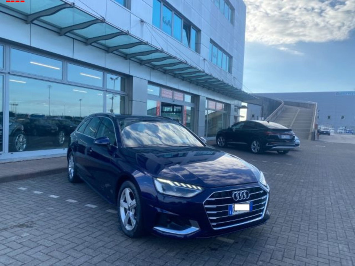 Audi A4 Avant 35 TDI/163 CV S tronic Business Advanced (6)