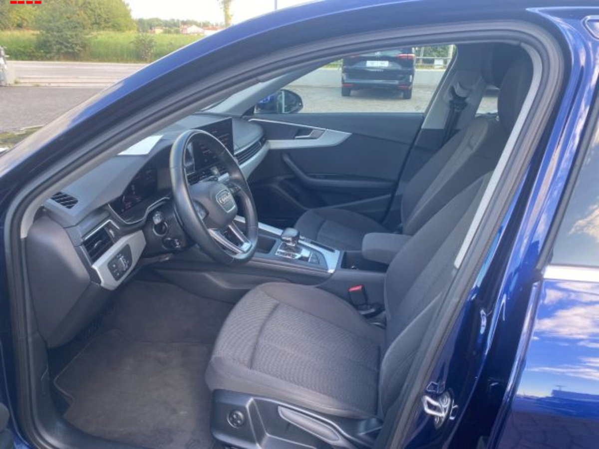 Audi A4 Avant 35 TDI/163 CV S tronic Business Advanced (7)