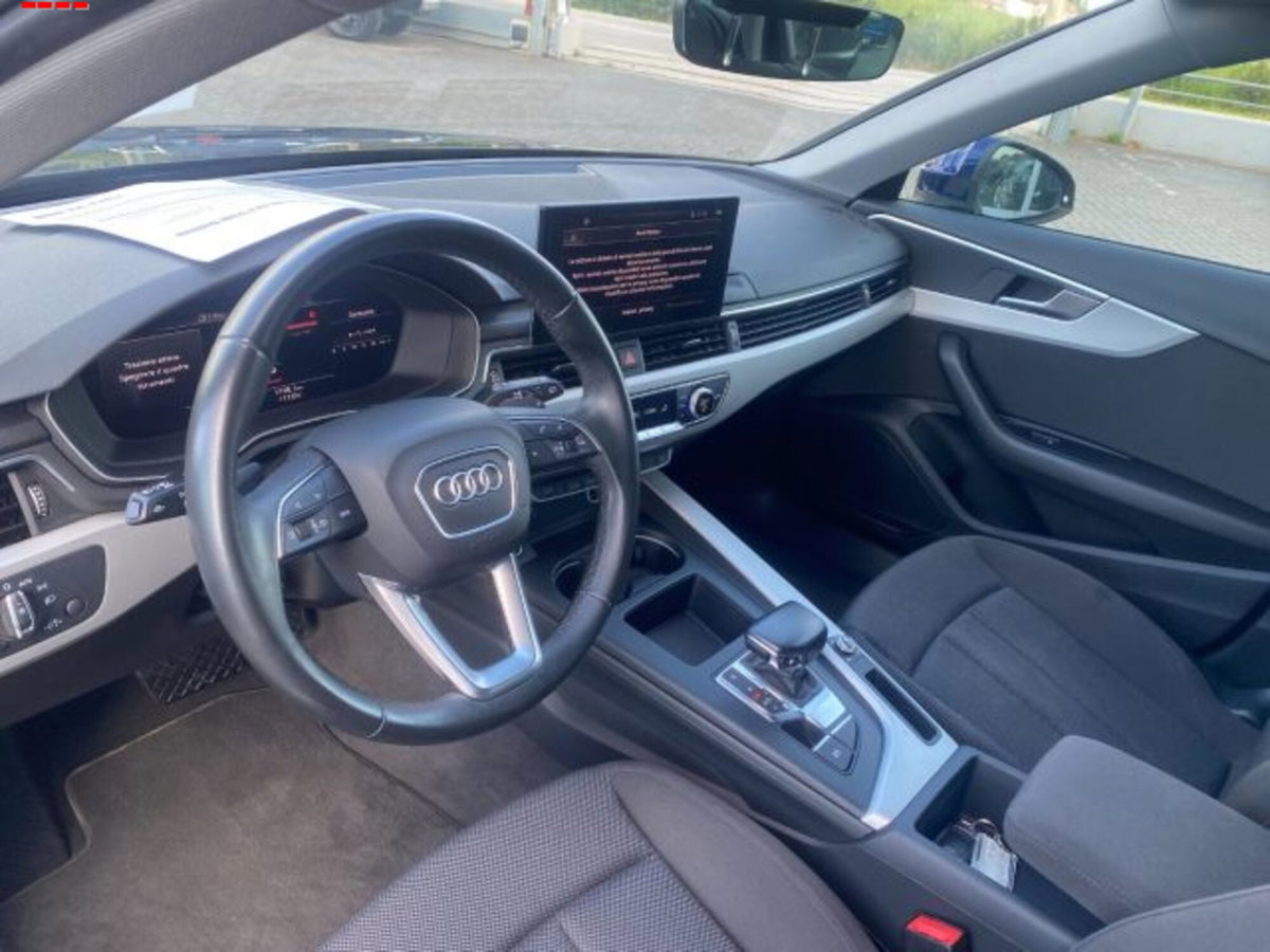 Audi A4 Avant 35 TDI/163 CV S tronic Business Advanced (8)