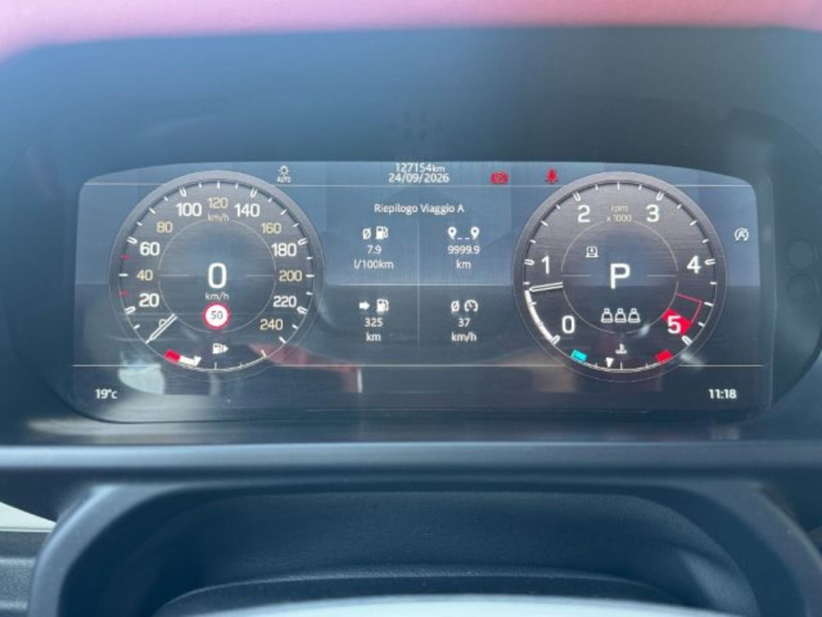 Land Rover Defender 90 3.0D I6 200 CV AWD Auto S (15)