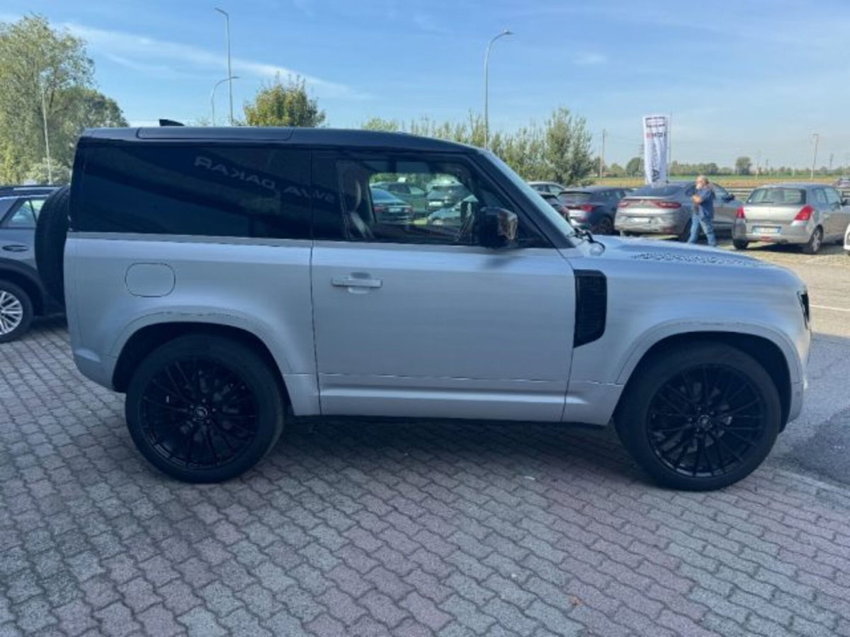 Land Rover Defender 90 3.0D I6 200 CV AWD Auto S (4)