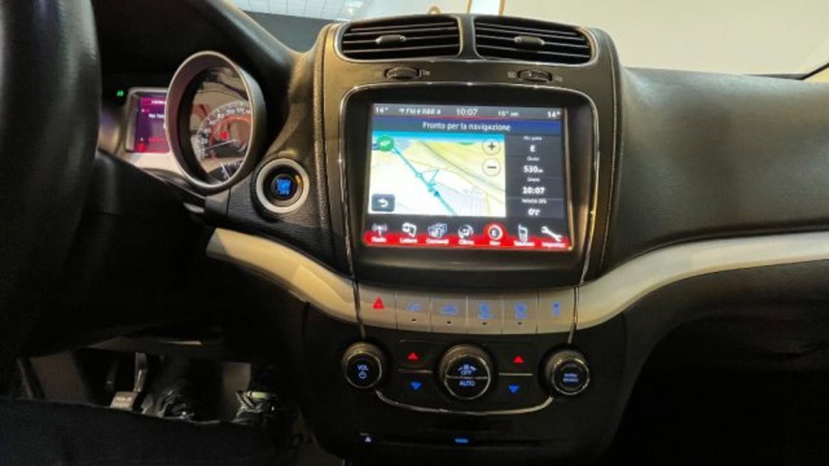 Fiat Freemont 2.0 Mjt 170 CV 4x4 Automatica Lounge (11)