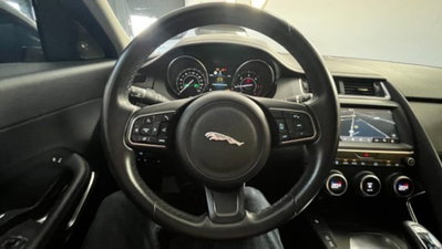 Jaguar E-Pace 2.0D 180 CV AWD aut. R-Dynamic S (14)