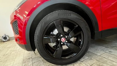Jaguar E-Pace 2.0D 180 CV AWD aut. R-Dynamic S (5)