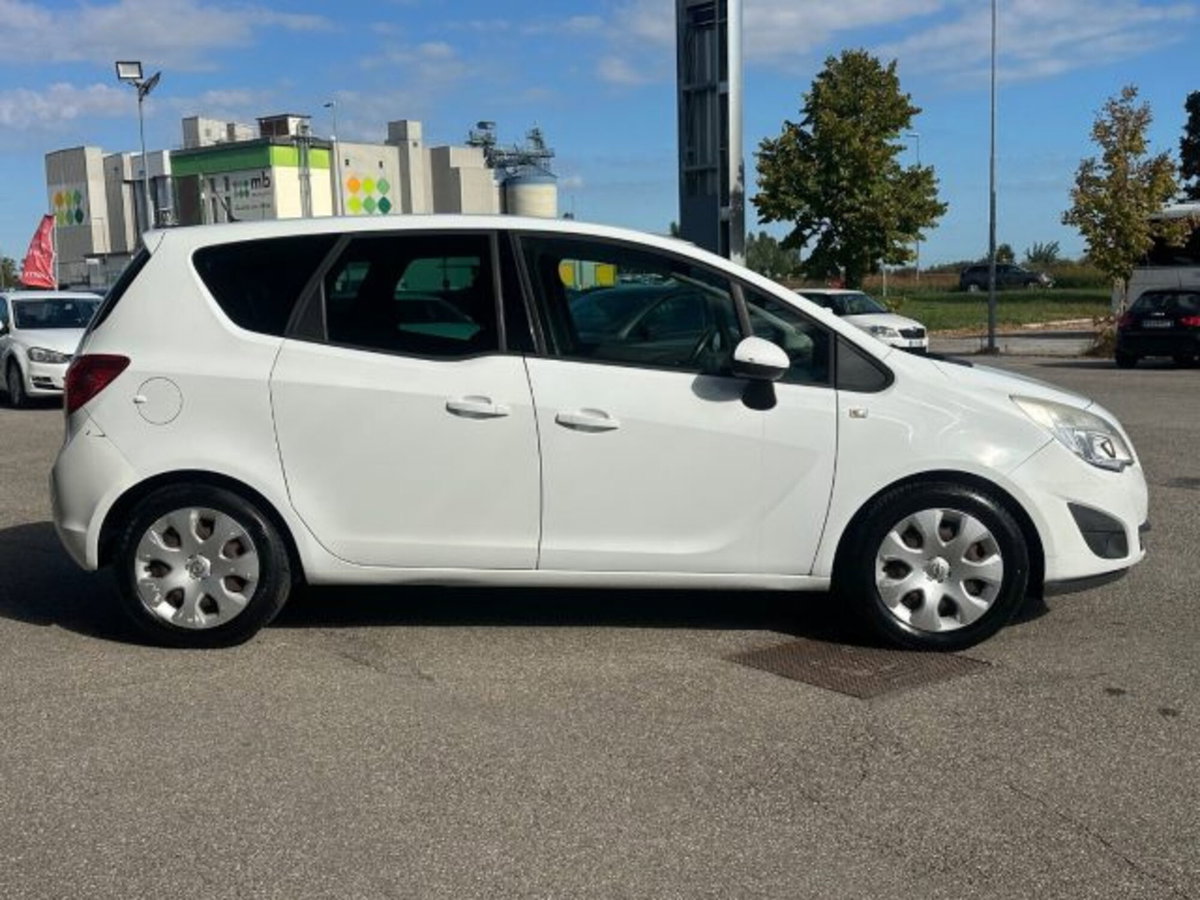 Opel Meriva 1.4 Turbo 120CV GPL Tech Cosmo (7)