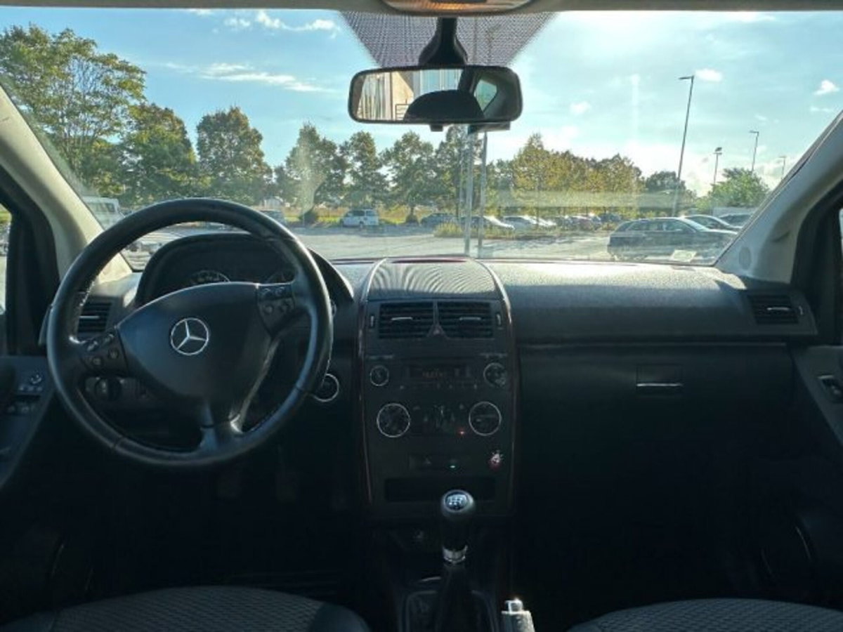 Mercedes-Benz Classe A 150 Elegance (10)