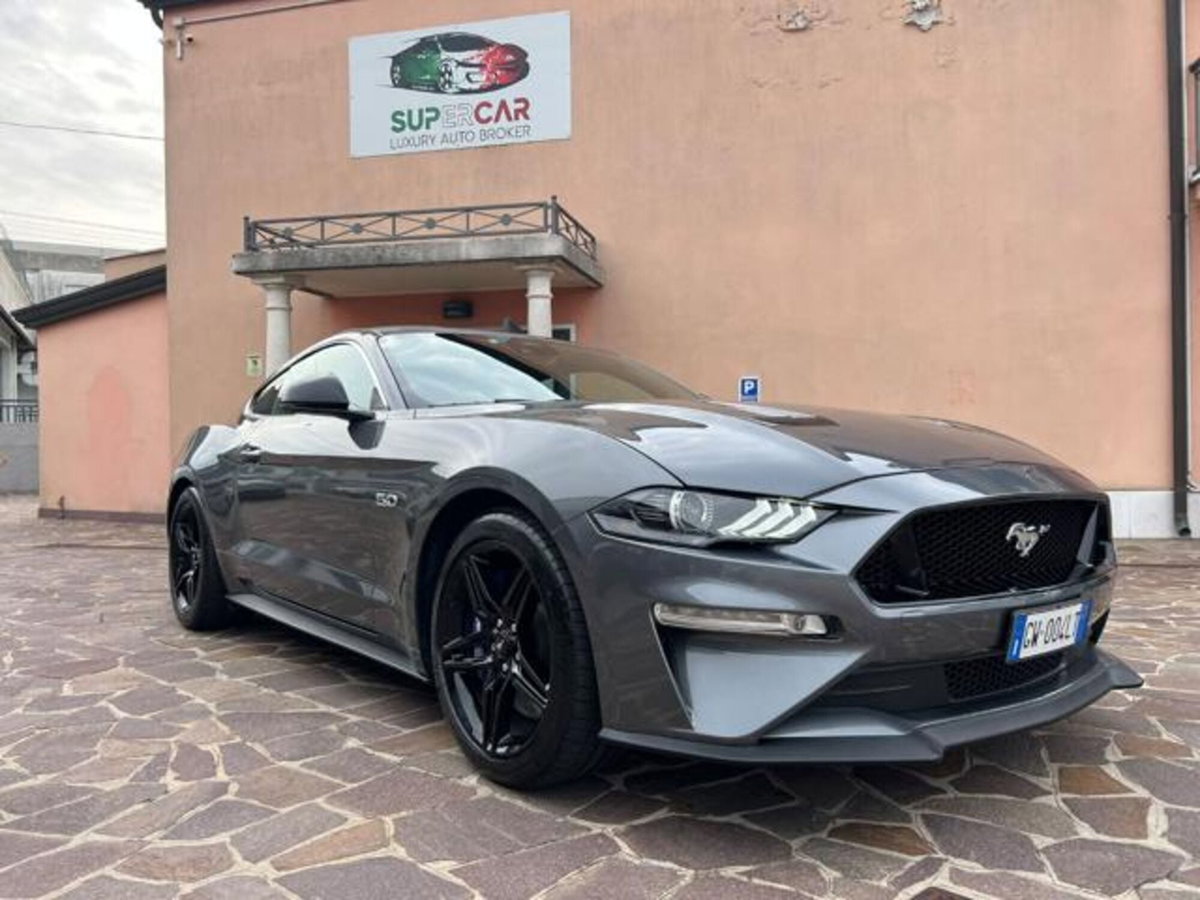 Ford Mustang Coupé Fastback 5.0 V8 aut. GT