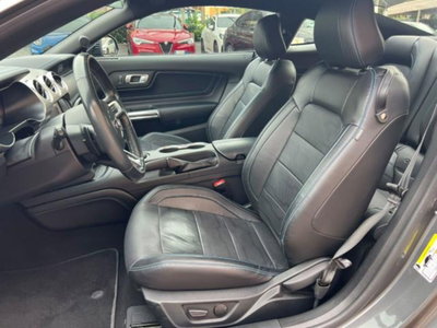 Ford Mustang Coupé Fastback 5.0 V8 aut. GT (12)