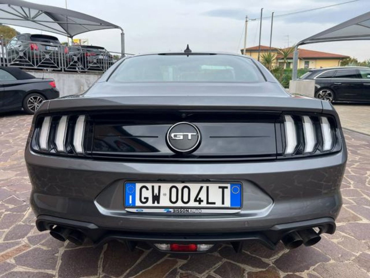 Ford Mustang Coupé Fastback 5.0 V8 aut. GT (4)