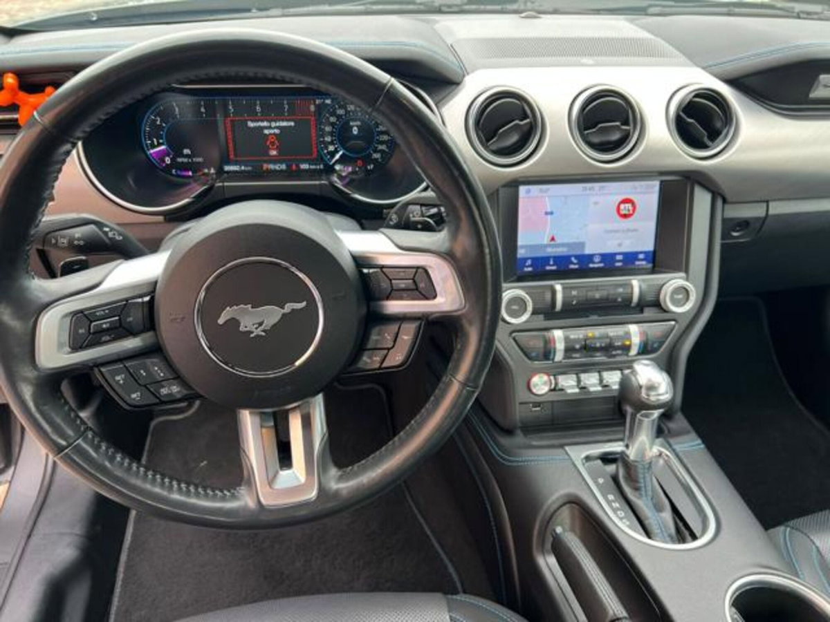 Ford Mustang Coupé Fastback 5.0 V8 aut. GT (9)