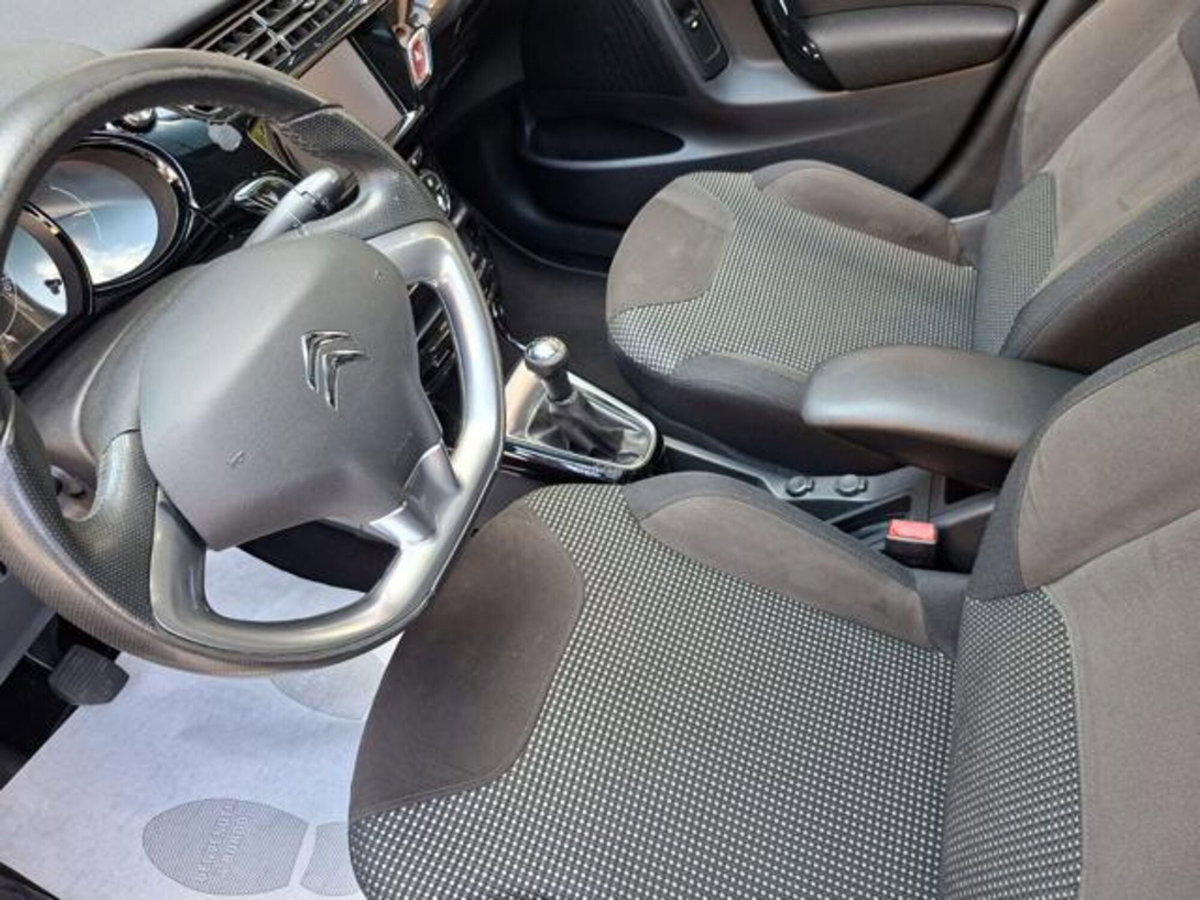 Citroen C3 1.4 HDi 70 Exclusive (12)