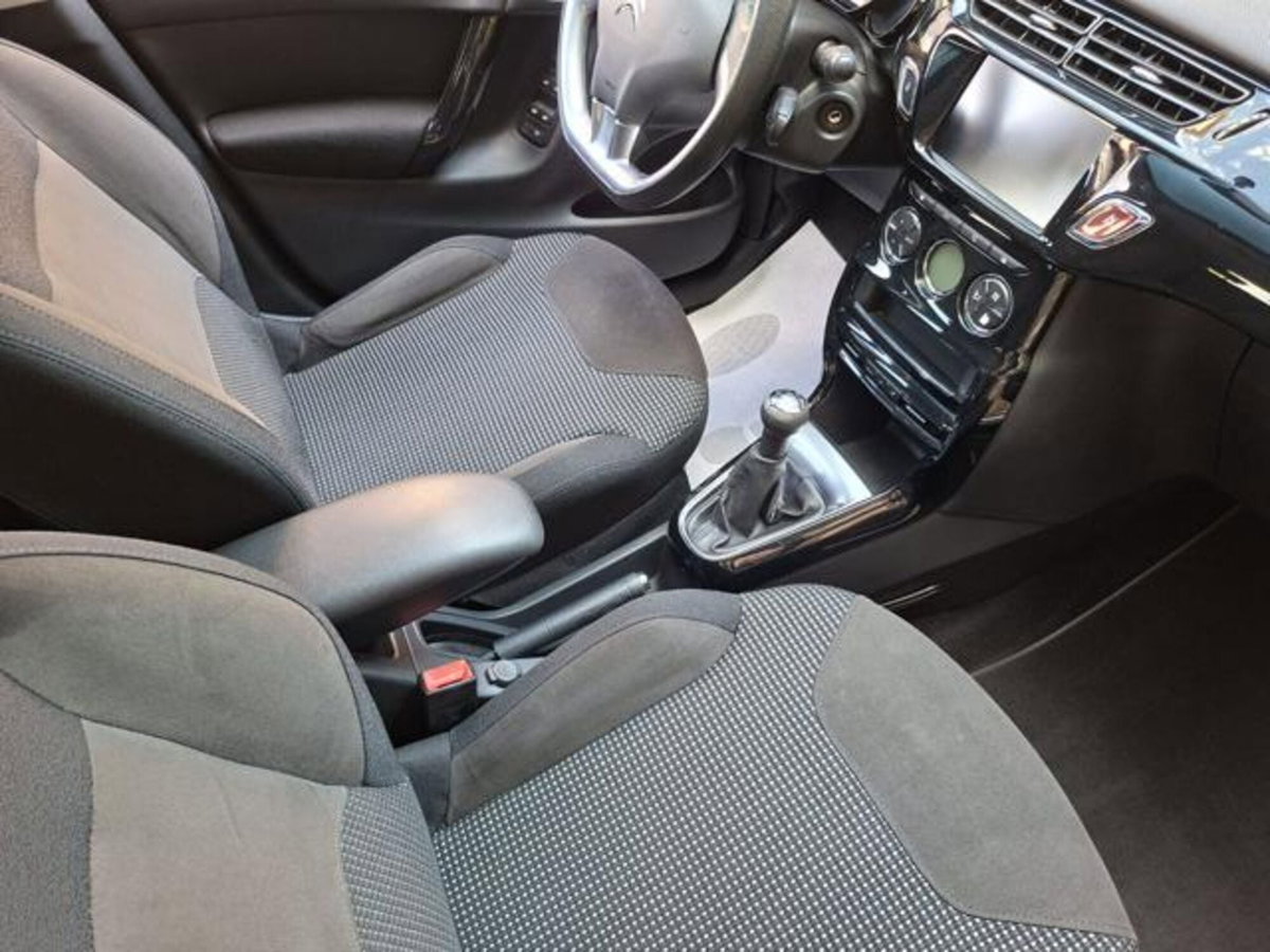 Citroen C3 1.4 HDi 70 Exclusive (4)