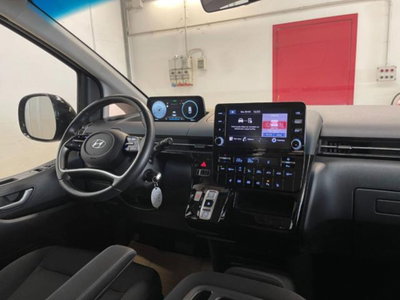 Hyundai Staria 2.2 2wd auto (17)