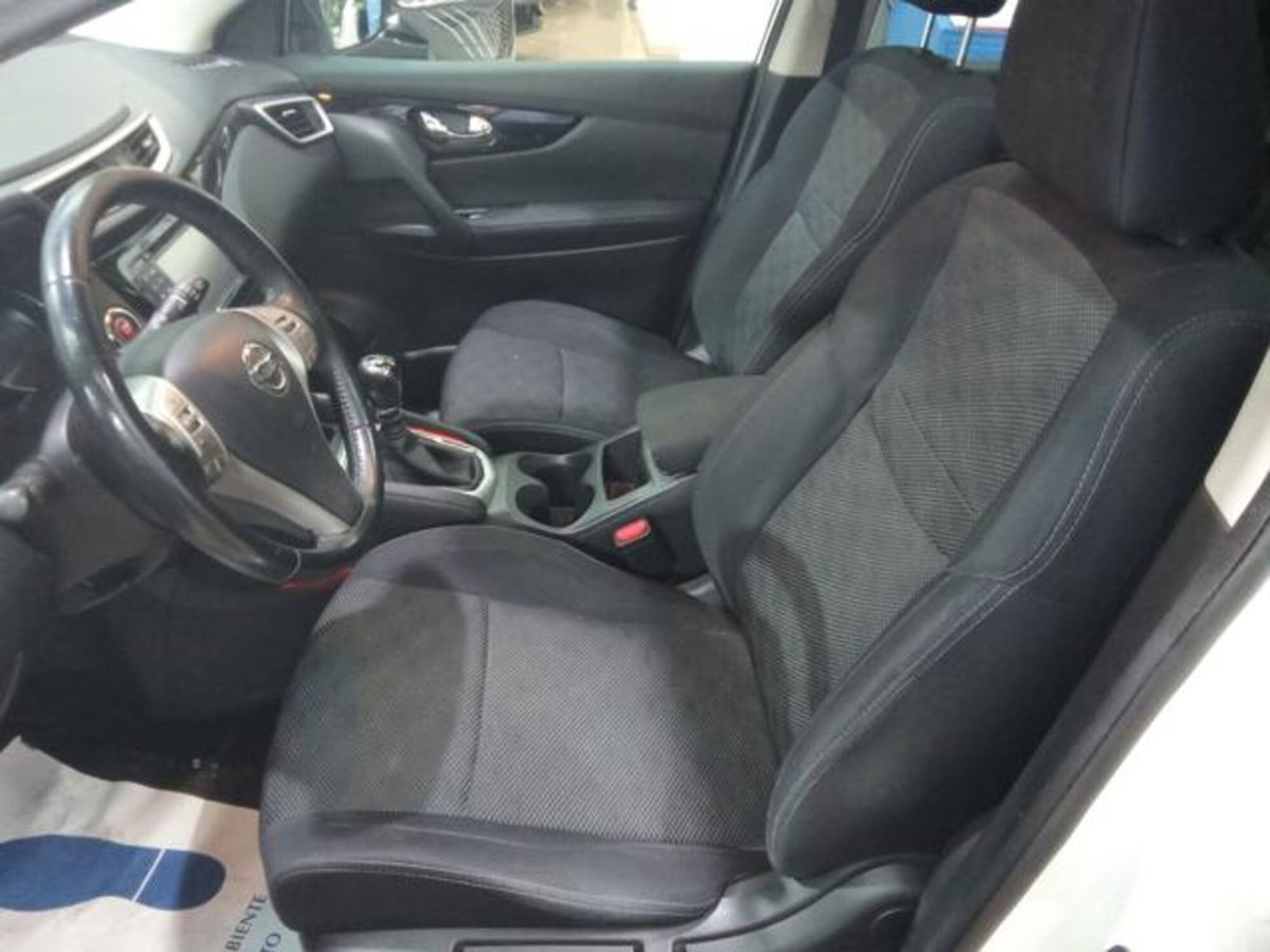 Nissan Qashqai 1.5 dCi N-Connecta (11)