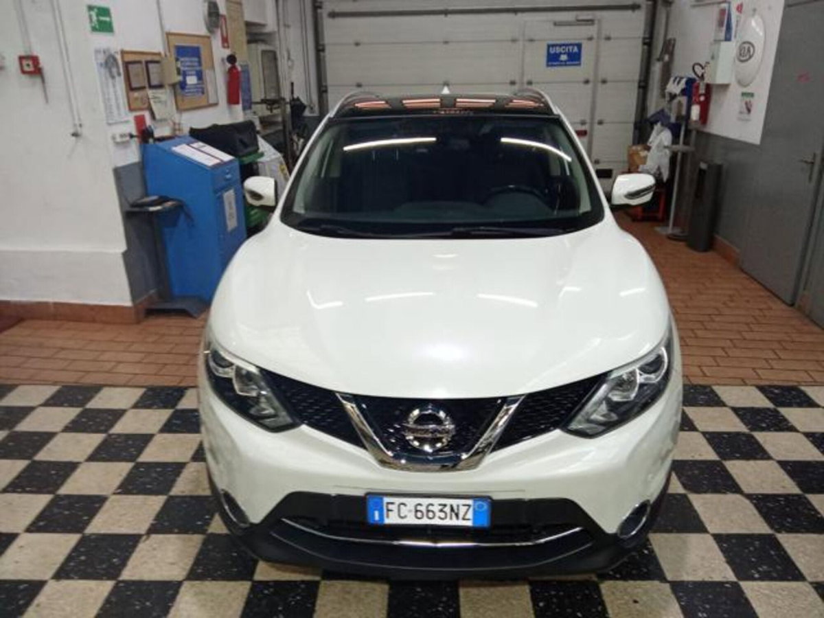 Nissan Qashqai 1.5 dCi N-Connecta (2)