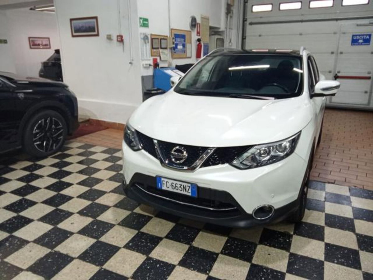 Nissan Qashqai 1.5 dCi N-Connecta (3)