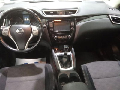 Nissan Qashqai 1.5 dCi N-Connecta (9)