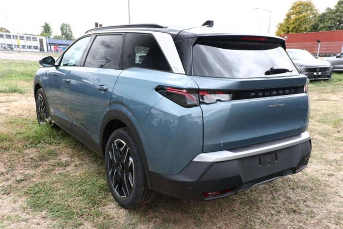 Peugeot 5008 1.2 hybrid GT 145cv 7p.ti e-dcs6 (3)