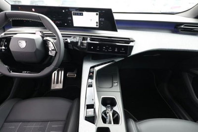 Peugeot 5008 1.2 hybrid GT 145cv 7p.ti e-dcs6 (7)