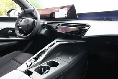 Peugeot 5008 1.2 hybrid GT 145cv 7p.ti e-dcs6 (8)