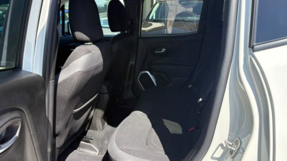 Jeep Renegade 1.6 Mjt 120 CV Limited (15)