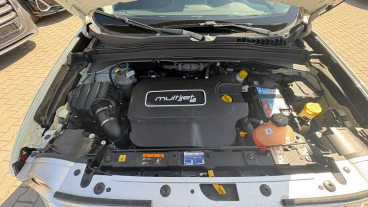 Jeep Renegade 1.6 Mjt 120 CV Limited (20)